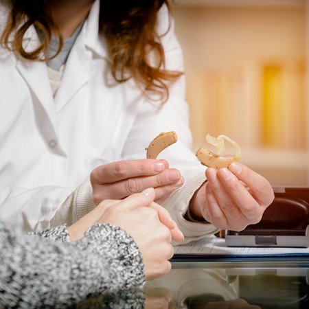 Technicienne en proth&egrave;ses auditives