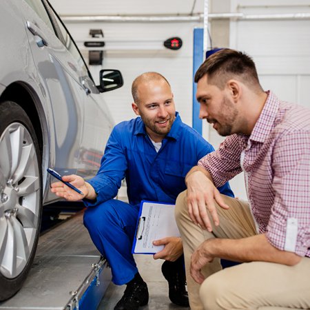 Commis aux pi&egrave;ces m&eacute;caniques et accessoires